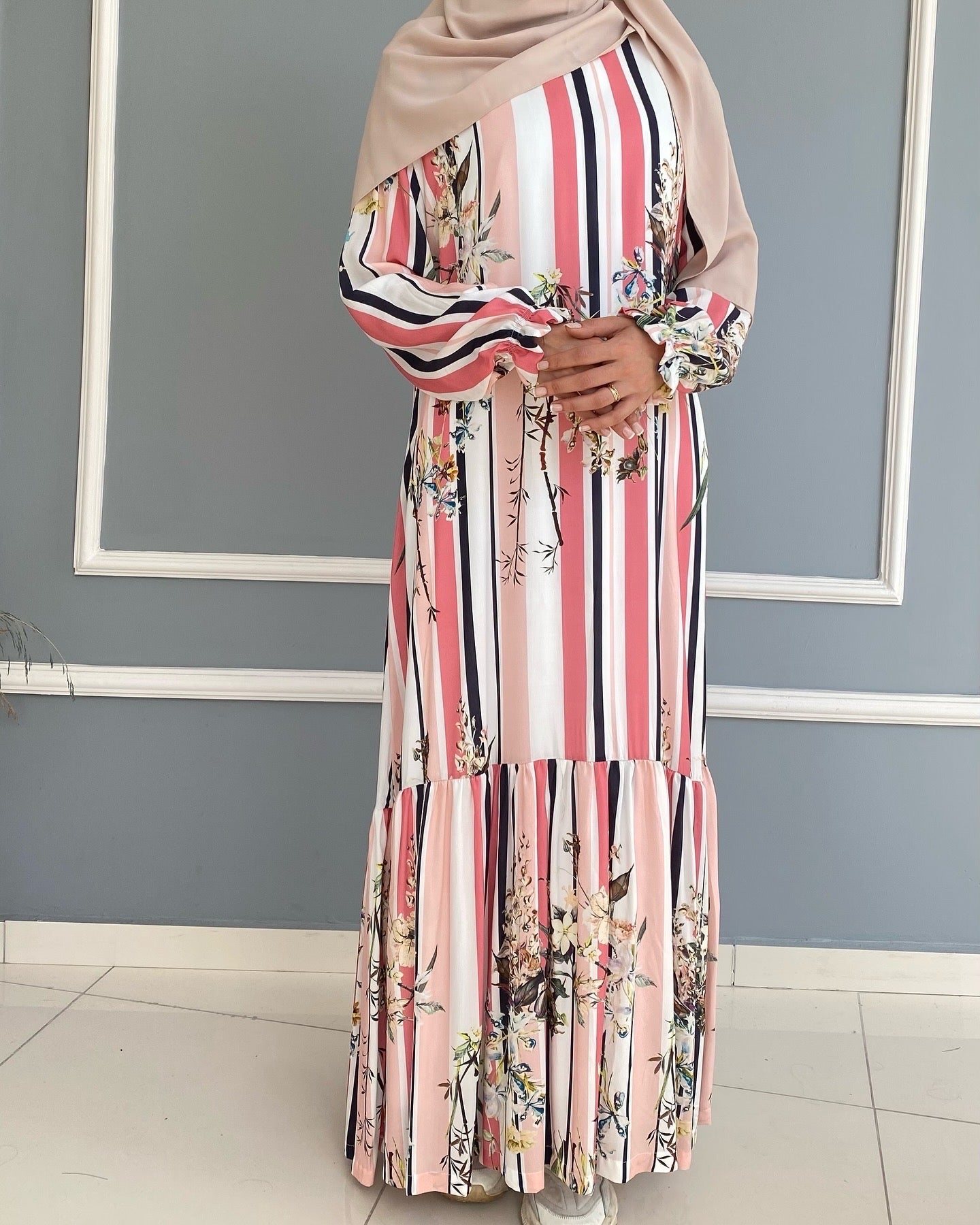 Viskon fırfırlı elbise