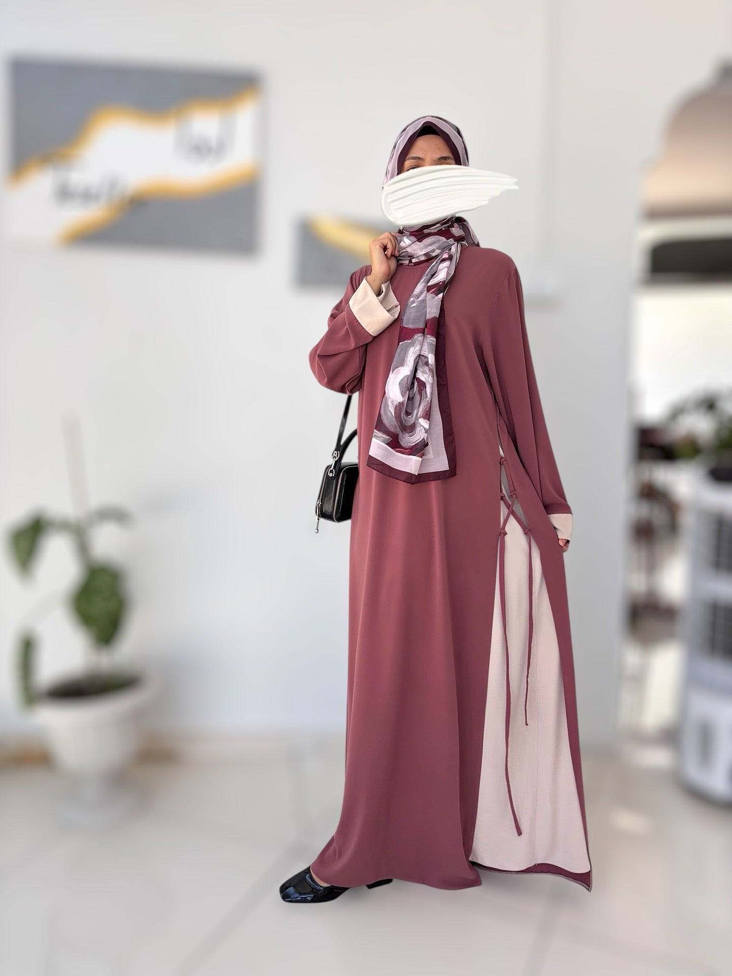 Zarif İkili Set Abaya – İthal Medine İpeği￼