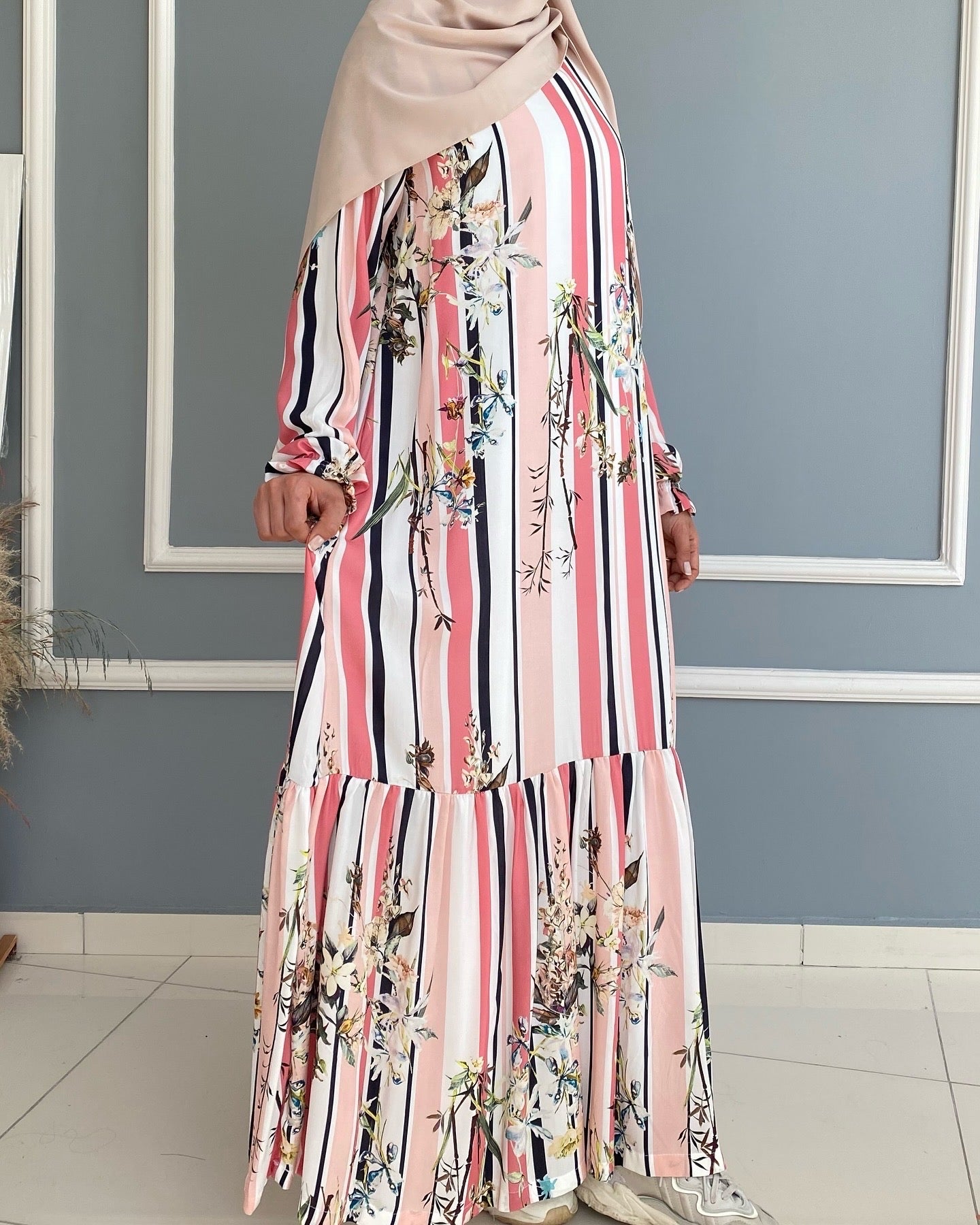 Viskon fırfırlı elbise